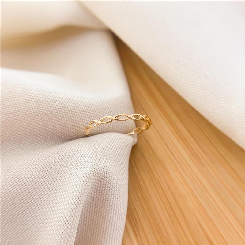 ANEL DELICADO VAZADO