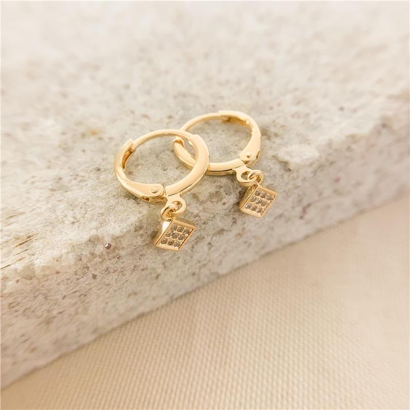 ARGOLA COM PINGENTE LOSANGO