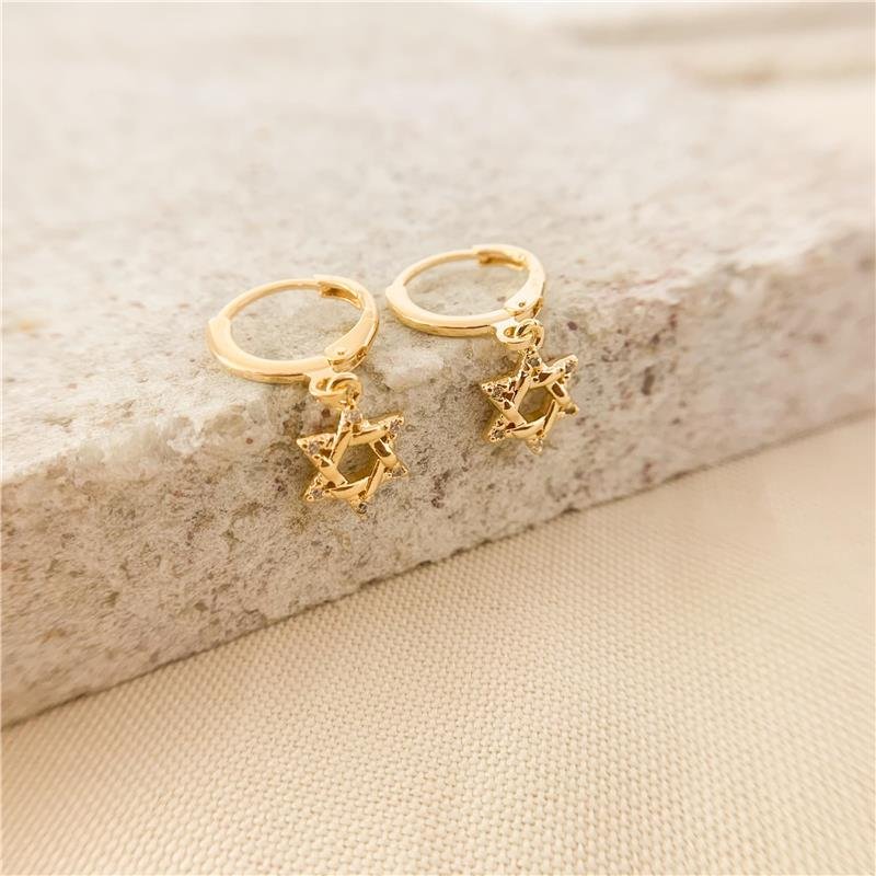 ARGOLA COM PINGENTE ESTRELA DE DAVI