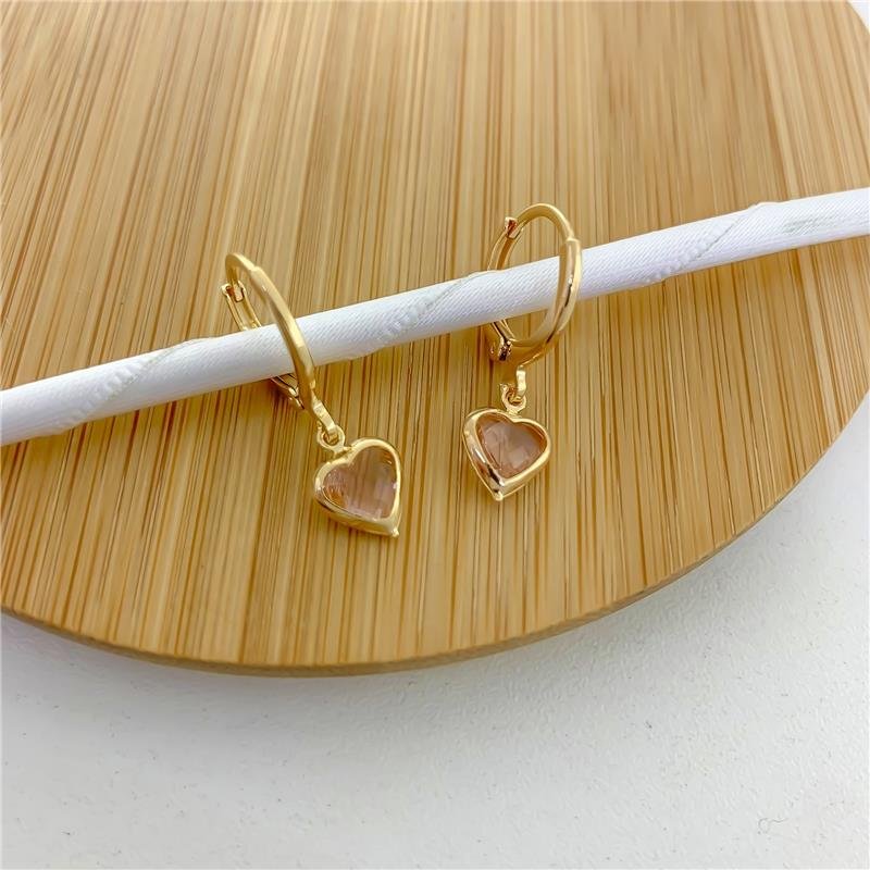 ARGOLA COM PINGENTE CORAÇÃO