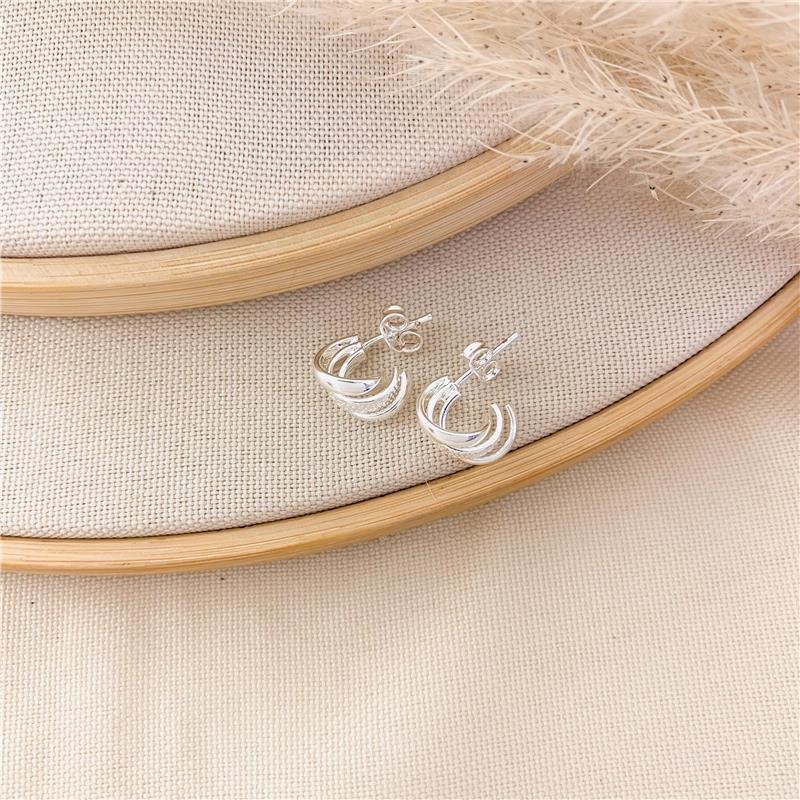 ARGOLA FIOS ENTRELAÇADO/8MM