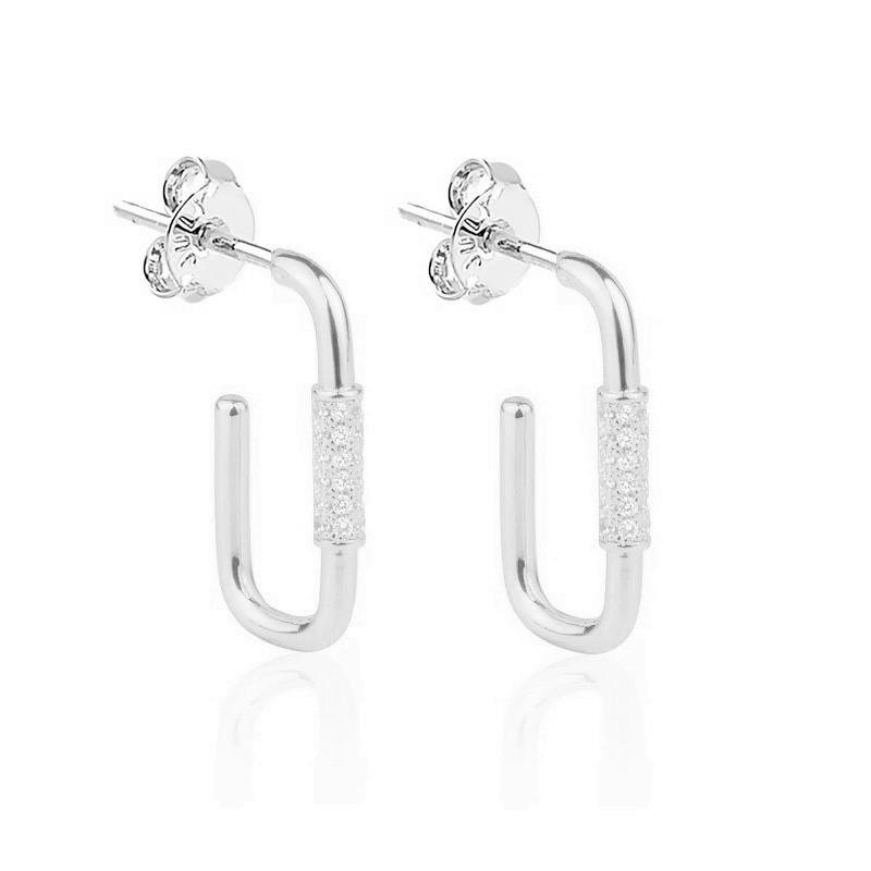 ARGOLA RETANGULAR DETALHE CRAVEJADO - CRISTAL