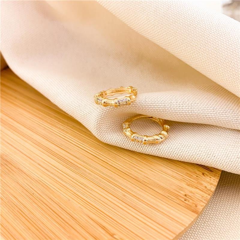 ARGOLA ENCAIXE BAMBU CRAVEJADO - CRISTAL