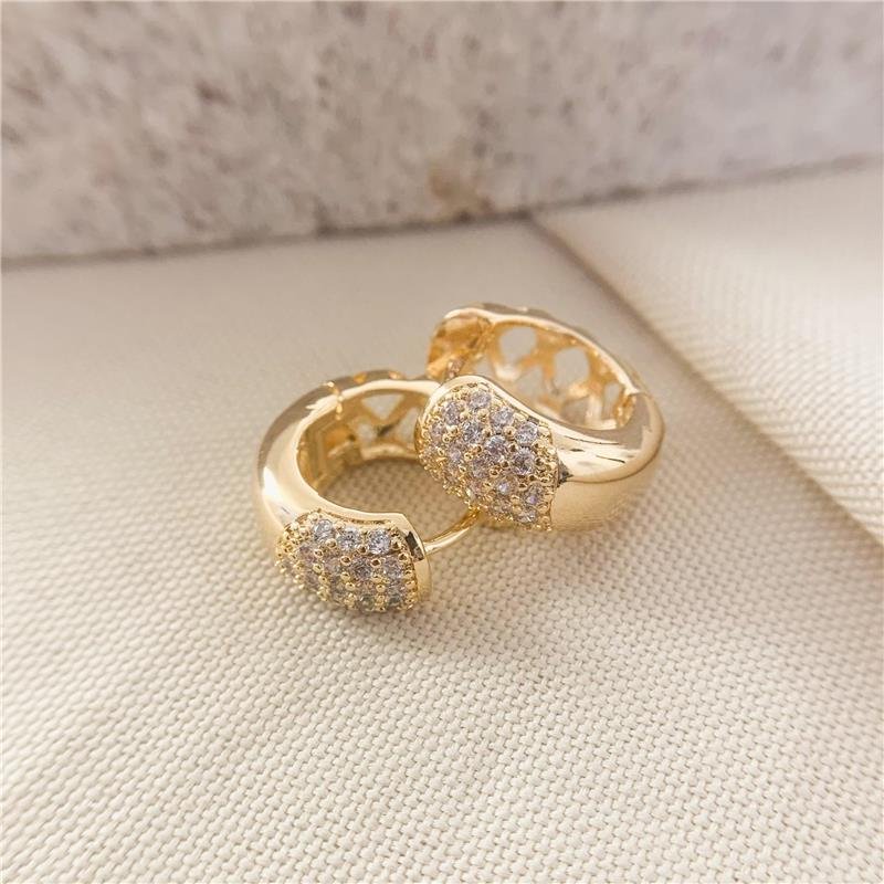 ARGOLA ENCAIXE REDONDA CRAVEJADA - CRISTAL