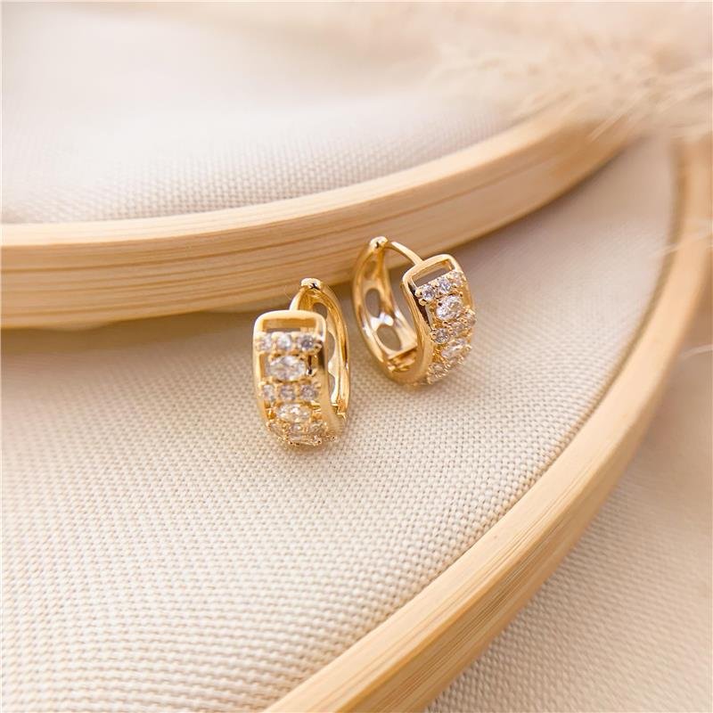 ARGOLA ENCAIXE OVAL CRAVEJADO - CRISTAL