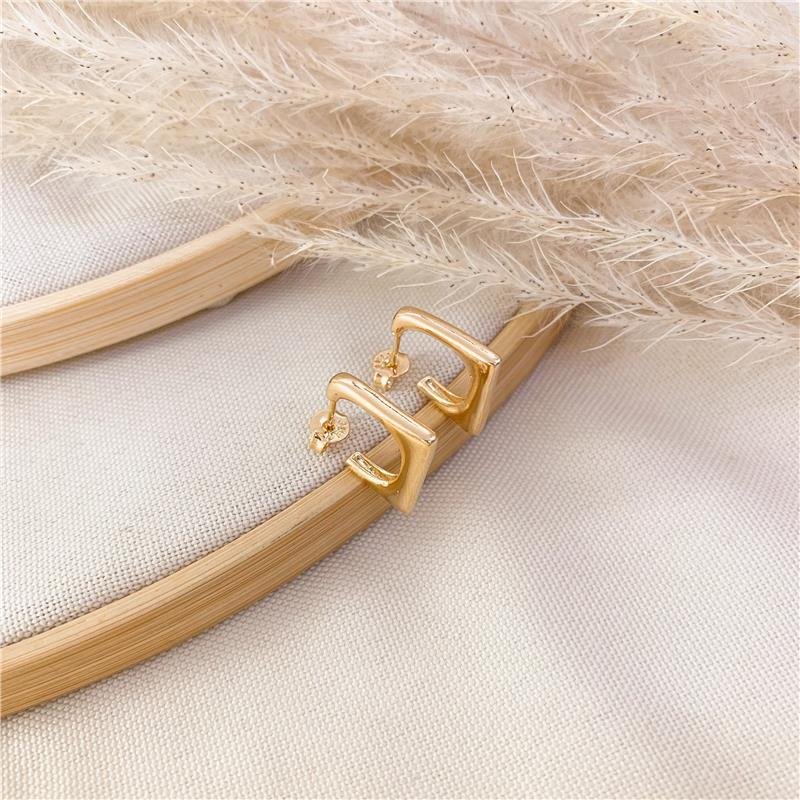 ARGOLA ABERTA QUADRADA/18MM