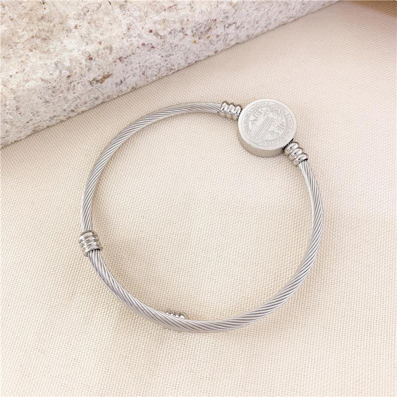 BRACELETE ARCO FLEXÍVEL MEDALHA SÃO BENTO-AÇO INOX