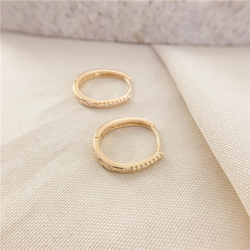 ARGOLA OVAL CRAVEJADA