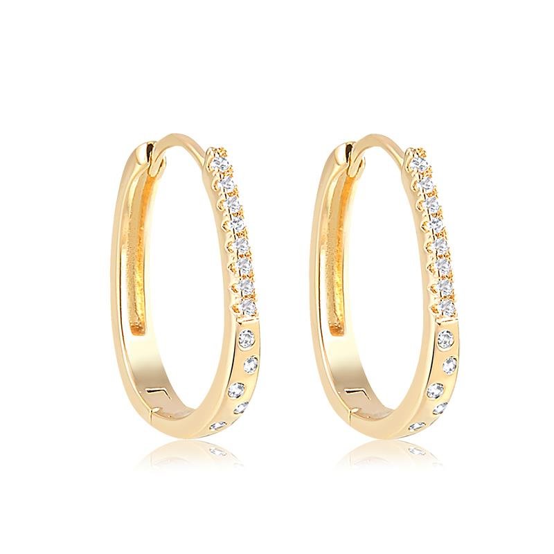 ARGOLA OVAL CRAVEJADA - CRISTAL