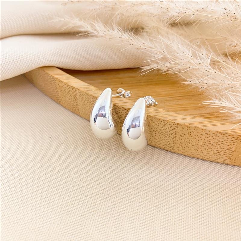 BRINCO GOTA BOLD/18MM