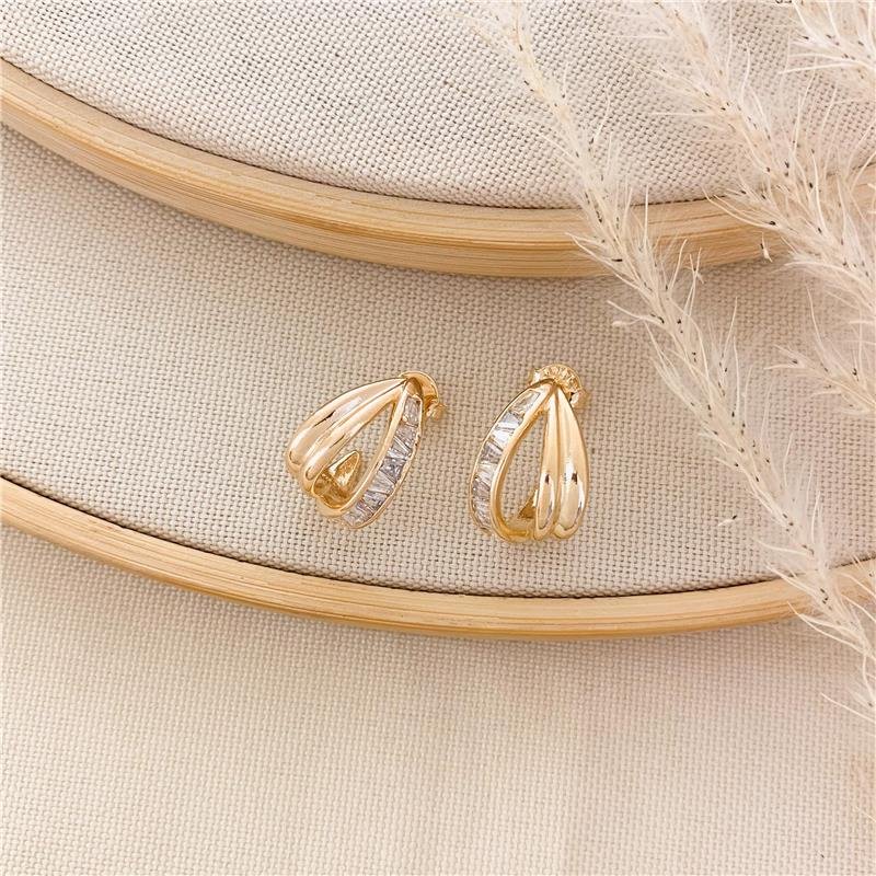 BRINCO EAR CUF TRÊS FIOS CRAVEJADO - CRISTAL
