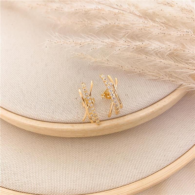 BRINCO EAR HOOK DETALHE EM X - CRISTAL