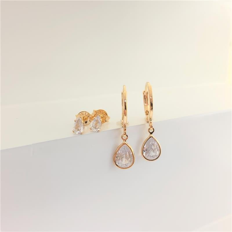 KIT DE ARGOLA E BRINCOS GOTA