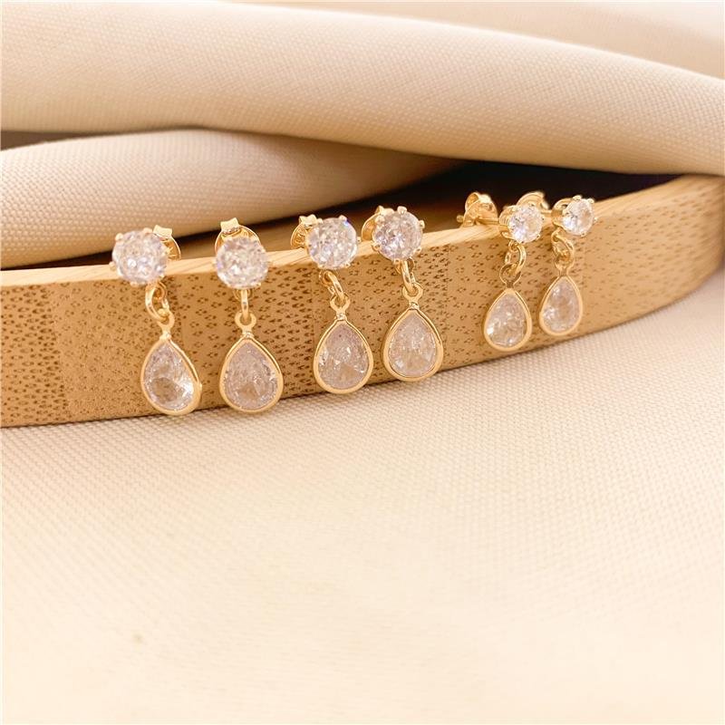 KIT DE BRINCOS GOTA - CRISTAL