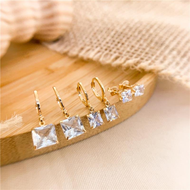 KIT DE ARGOLA E BRINCO QUADRADO - CRISTAL