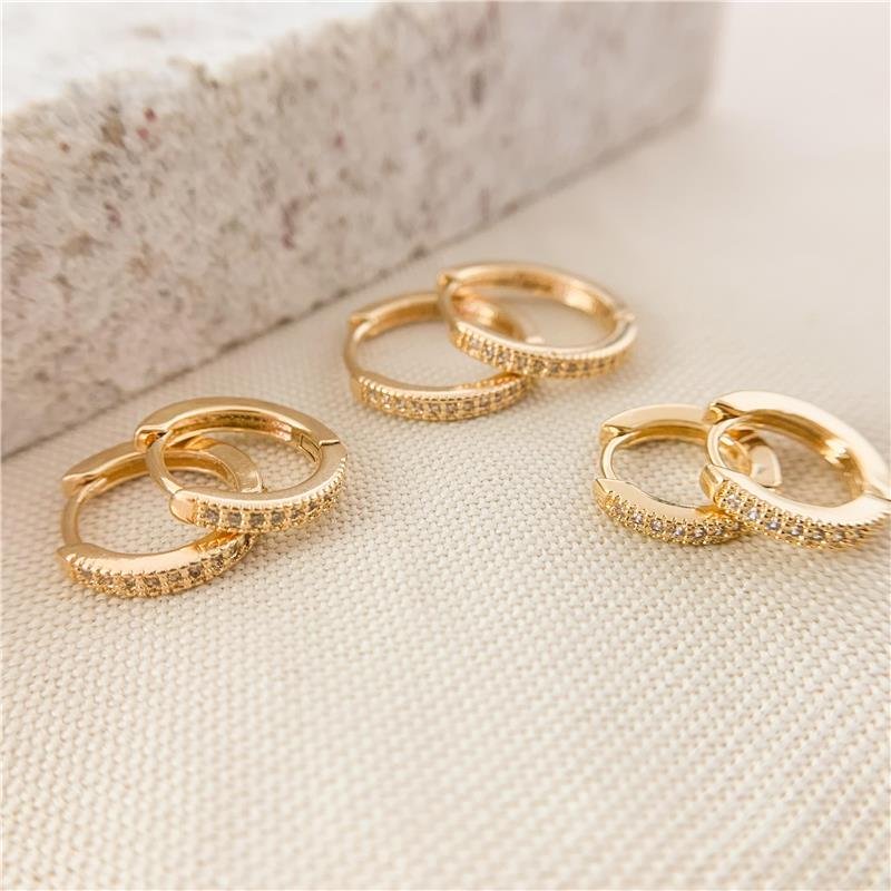 KIT DE ARGOLA REDONDA CRAVEJADA - CRISTAL