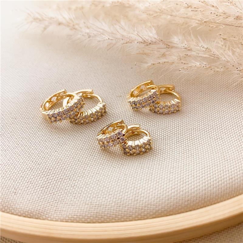 KIT DE ARGOLA REDONDA CRAVEJADA - CRISTAL