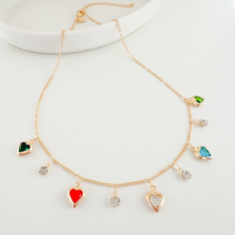 CHOKER ELOS COM PEDRINHAS E CORAÇÃO