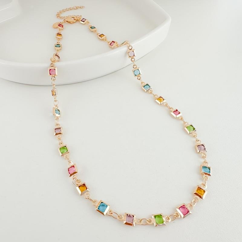 CHOKER PEDRINHAS QUADRADA