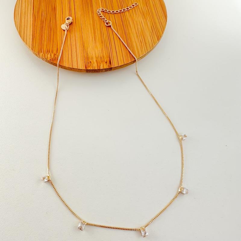 CHOKER VENEZIANA COM PEDRINHA QUADRADA