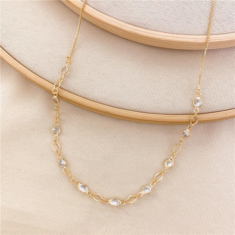 CHOKER ELOS COM PEDRINHAS - CRISTAL