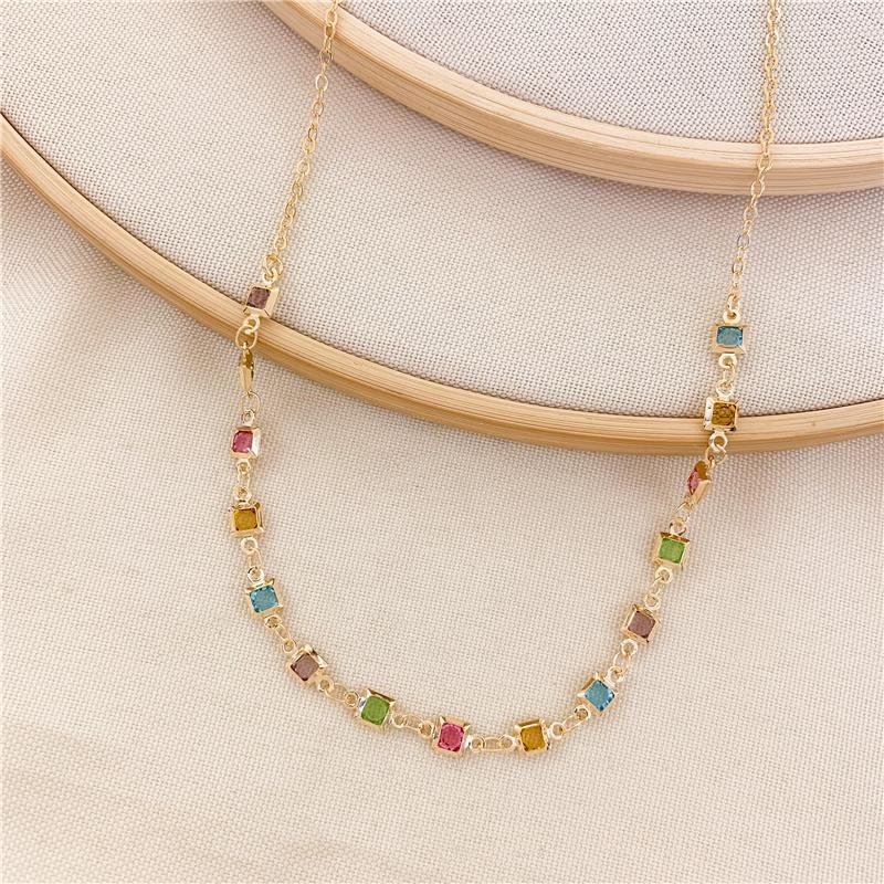 CHOKER ELOS COM PEDRAS QUADRADA - COLORIDA