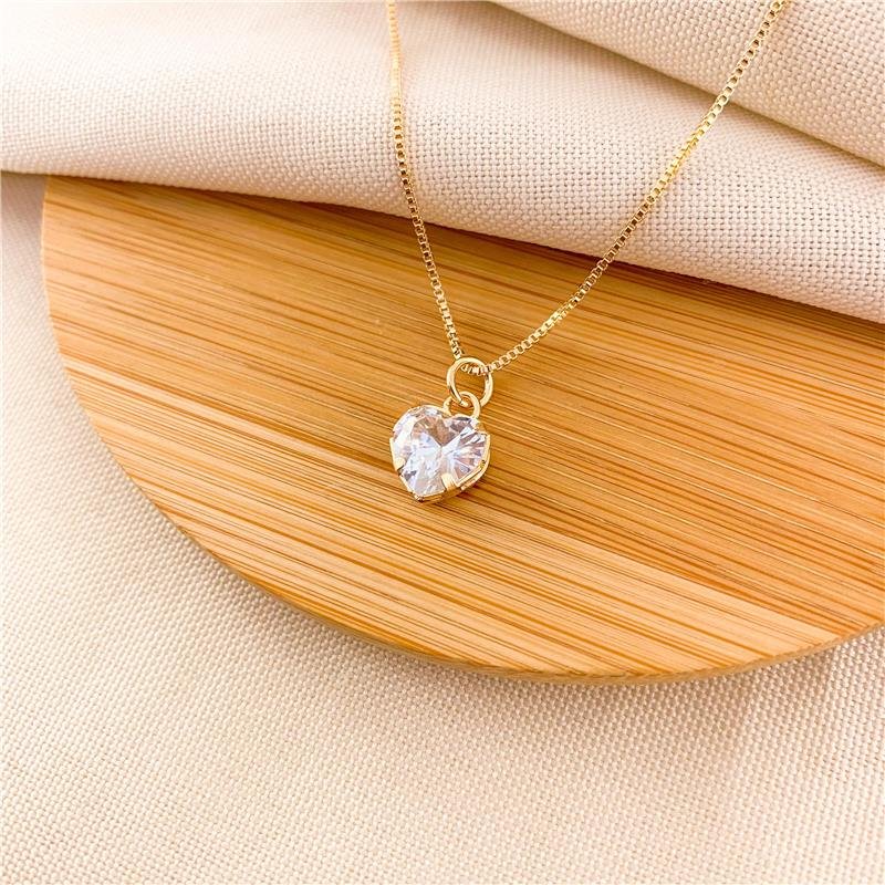 GARGANTILHA CORAÇÃO PONTO DE LUZ EM ZIRCÔNIA