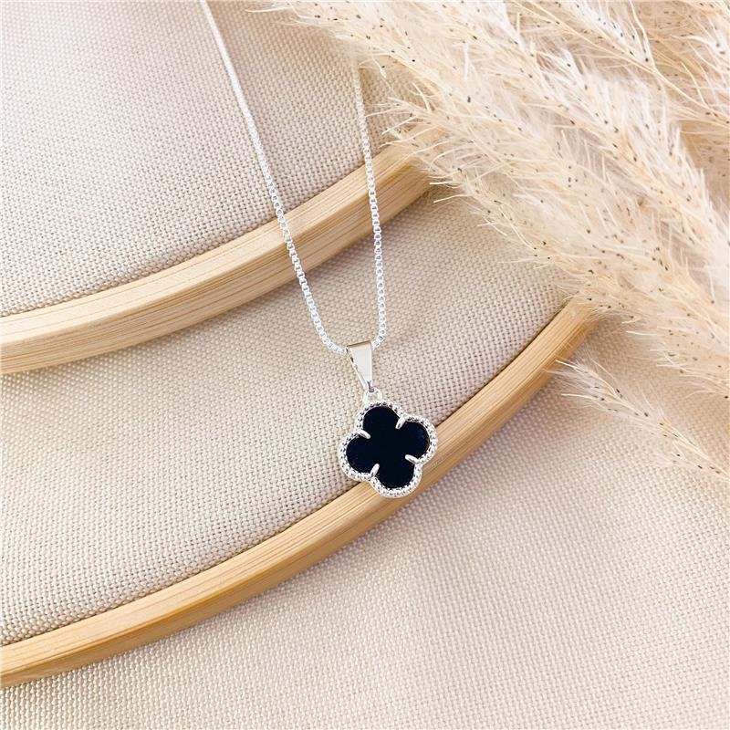 GARGANTILHA VENEZIANA TREVO - PRETO