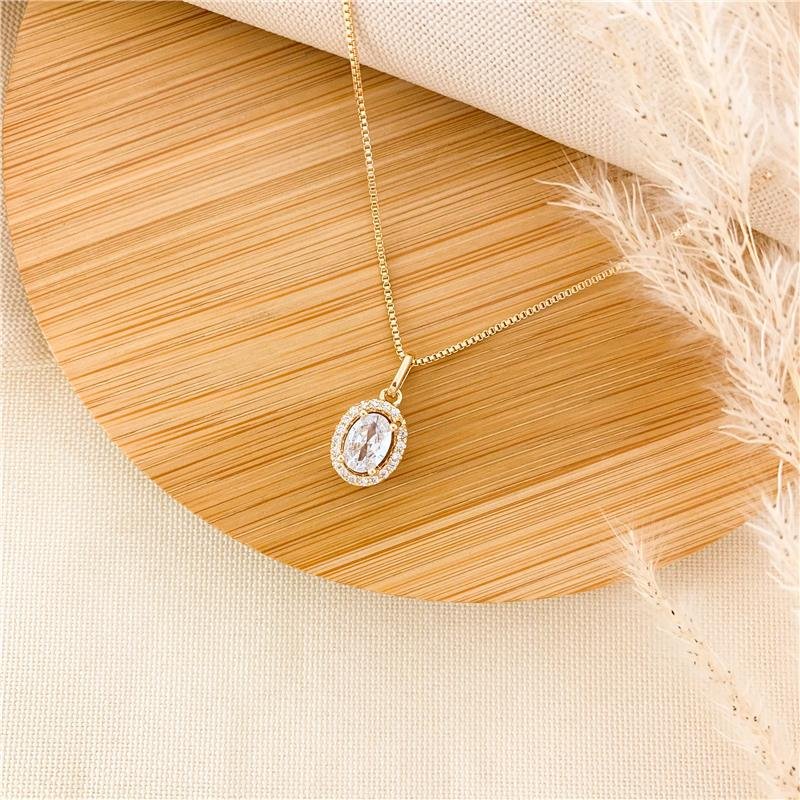 GARGANTILHA VENEZIANA OVAL CRAVEJADO - CRISTAL