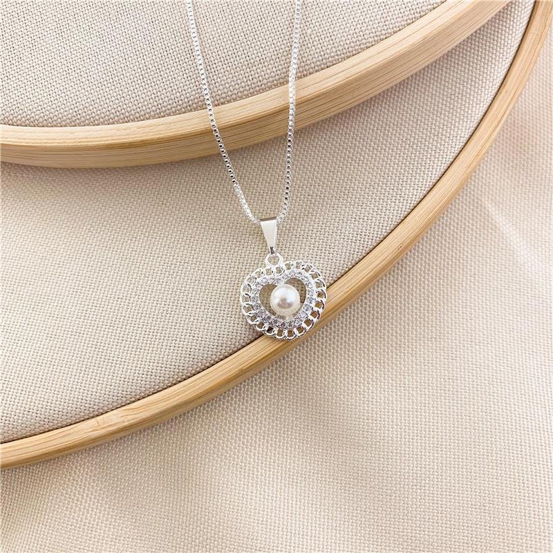 GARGANTILHA VENEZIANA CORAÇÃO PÉROLA - CRISTAL