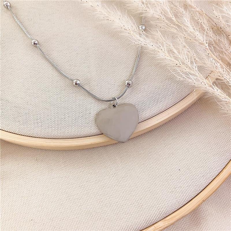 GARGANTILHA RABO DE RATO BOLINHA CORAÇÃO