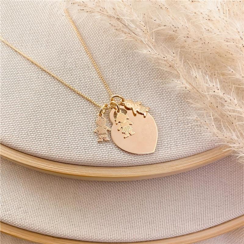 GARGANTILHA CORAÇÃO DOIS MENINOS E UMA MENINA