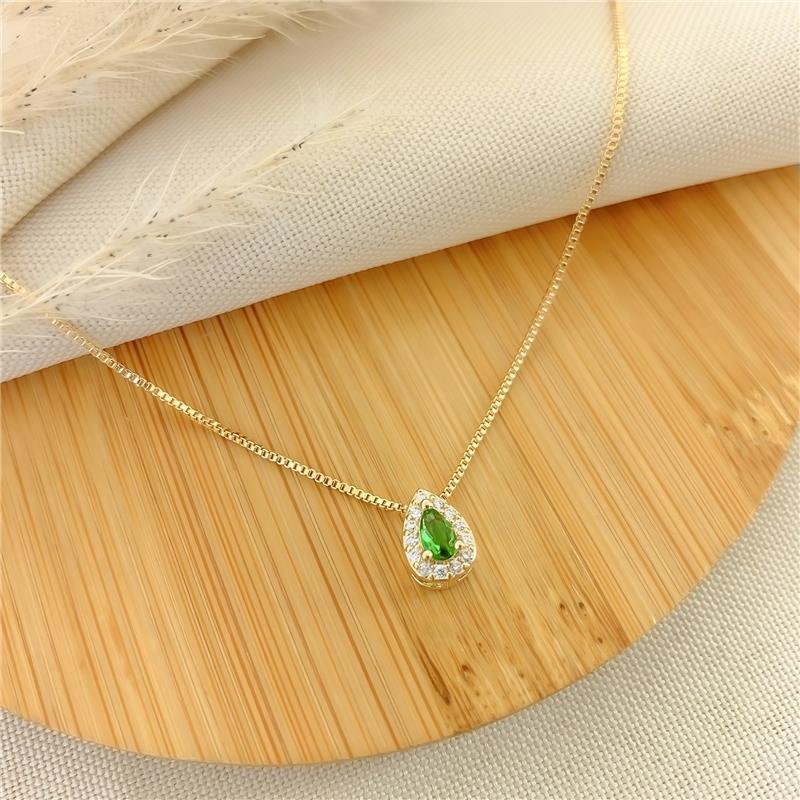 GARGANTILHA GOTA CRAVEJADO - VERDE