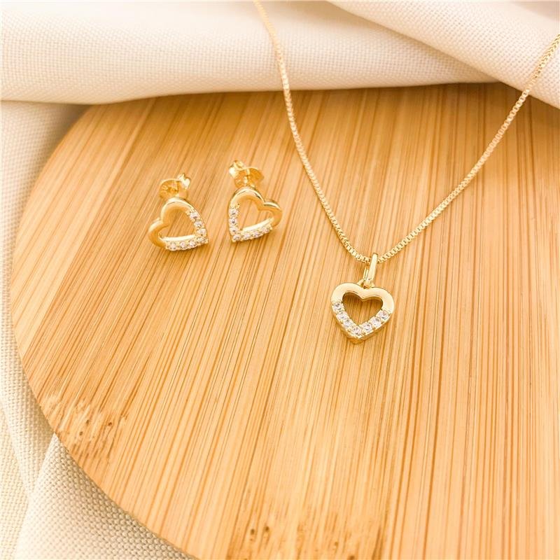 CONJUNTO ADULTO CORAÇÃO CRAVEJADO