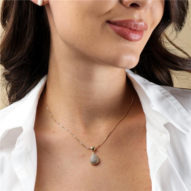 GARGANTILHA COM PINGENTE DE GOTA