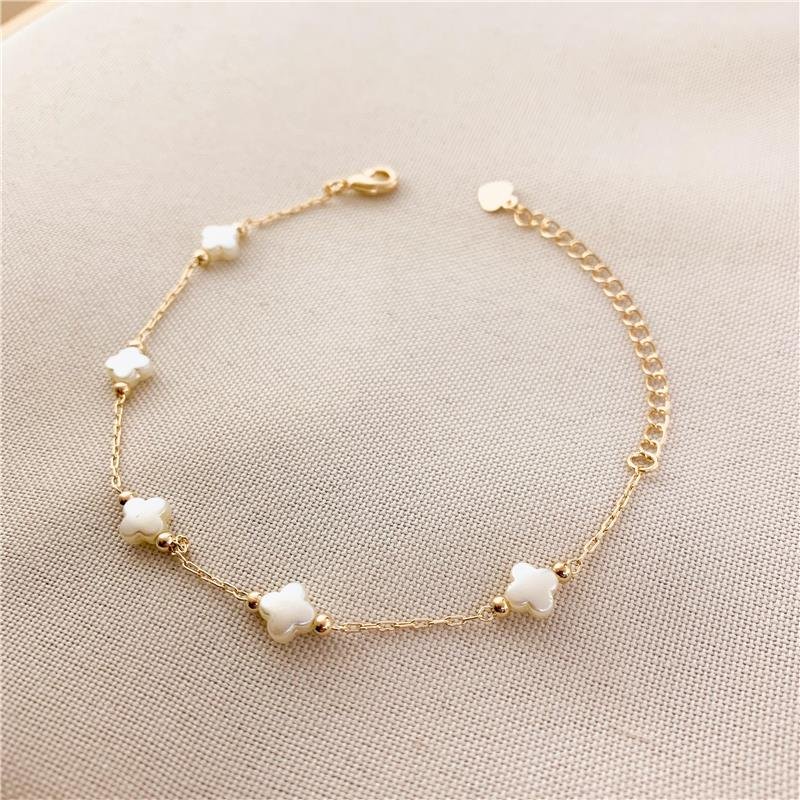 PULSEIRA ELOS TREVO EM PÉROLA