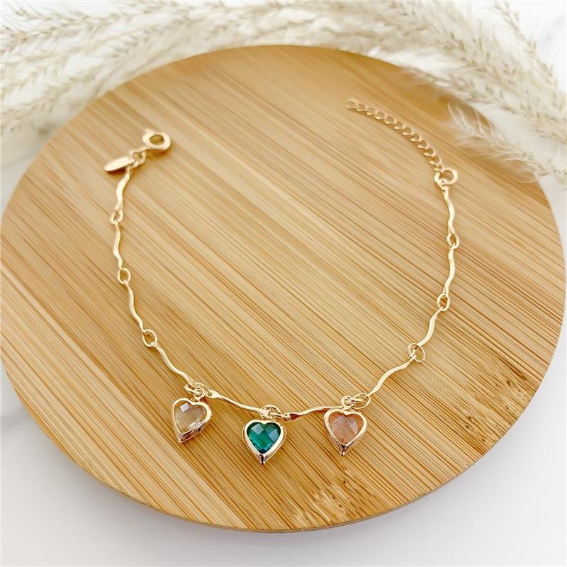 PULSEIRA PALITO COM PINGENTES DE CORAÇÃO