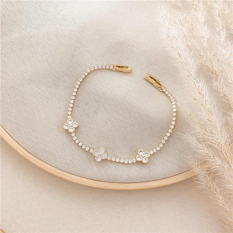 PULSEIRA RIVIERA TREVO - CRISTAL